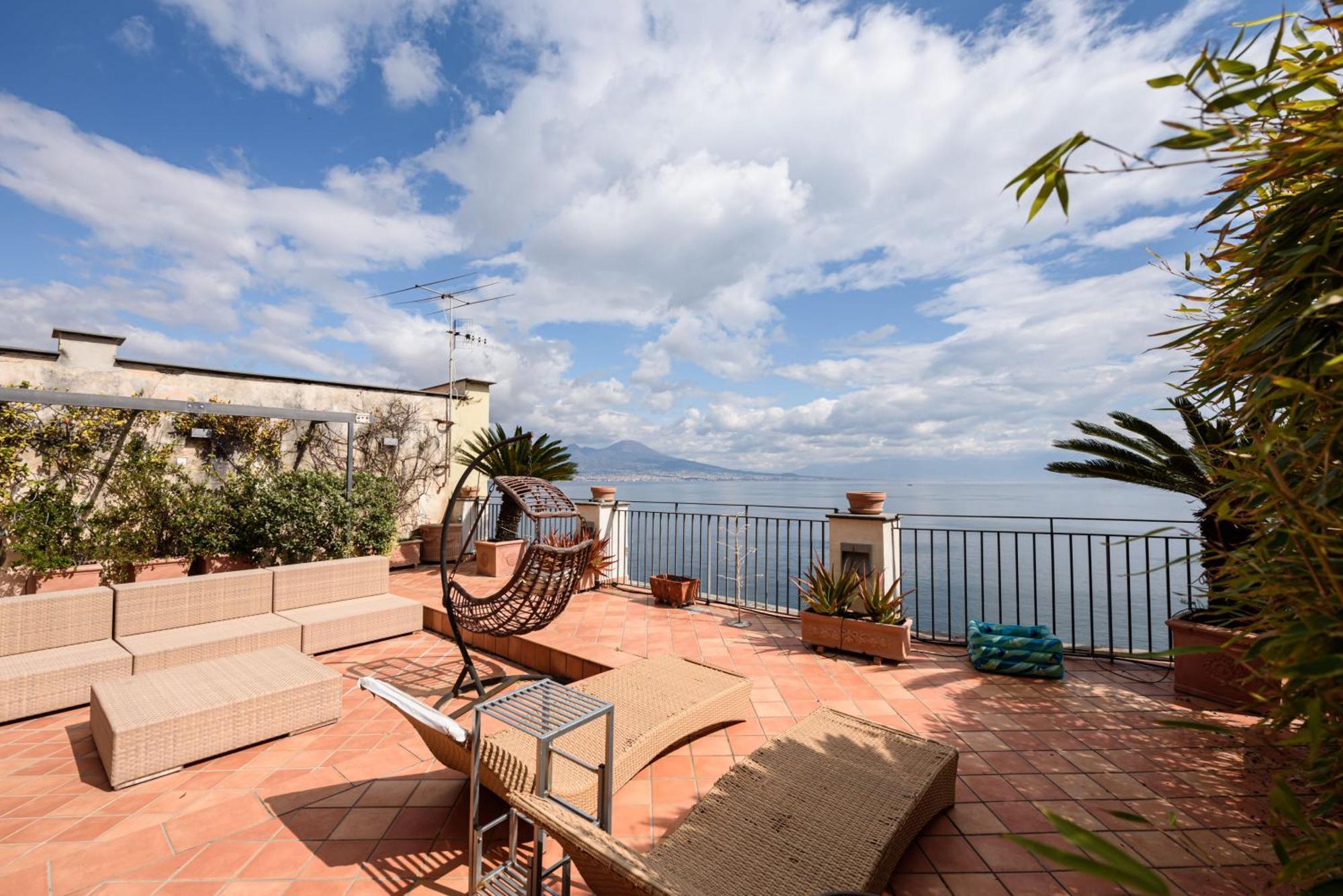 Via Posillipo 335